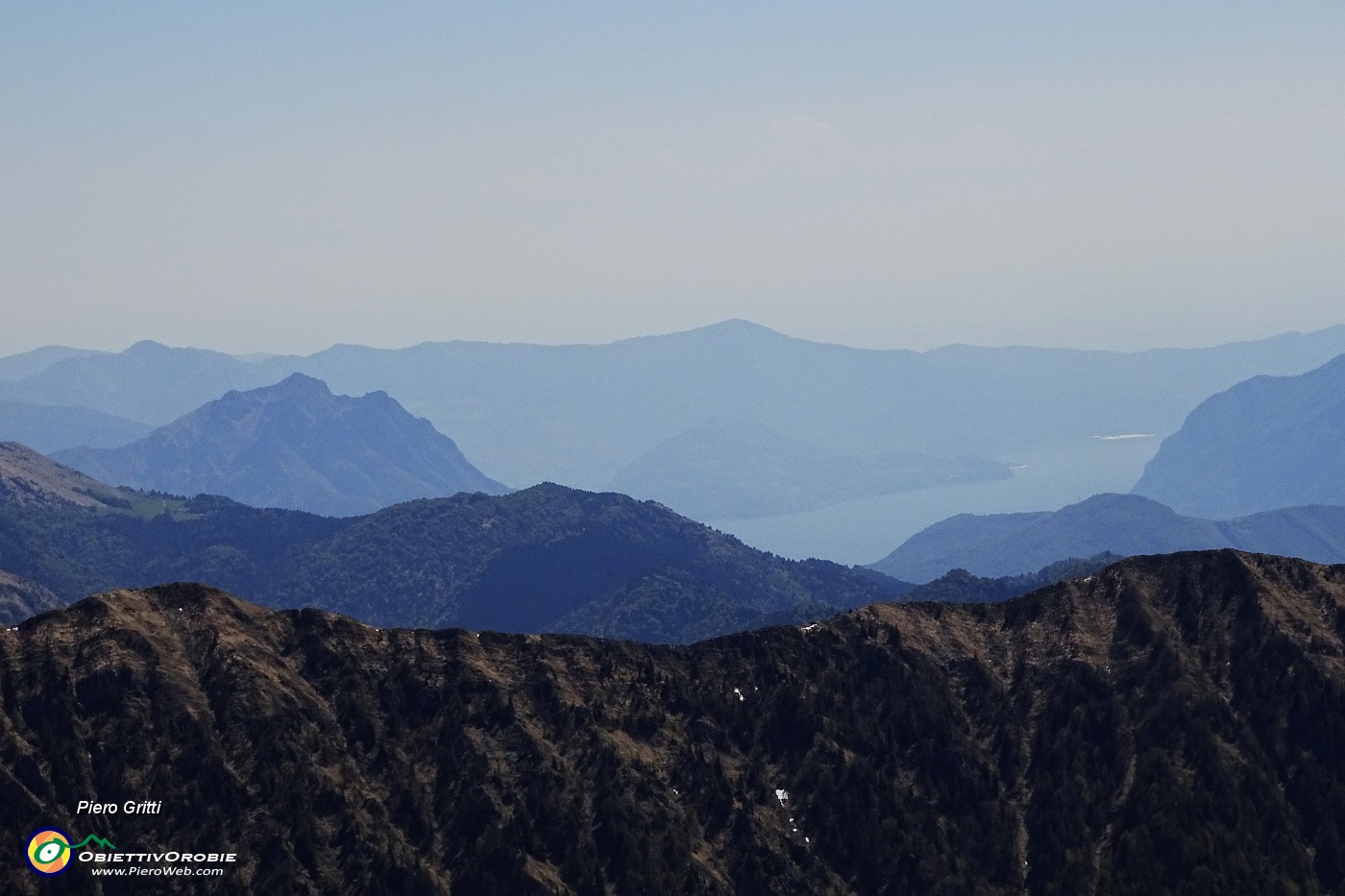 64 Maxi zoom verso il Lago d'Iseo.JPG -                                